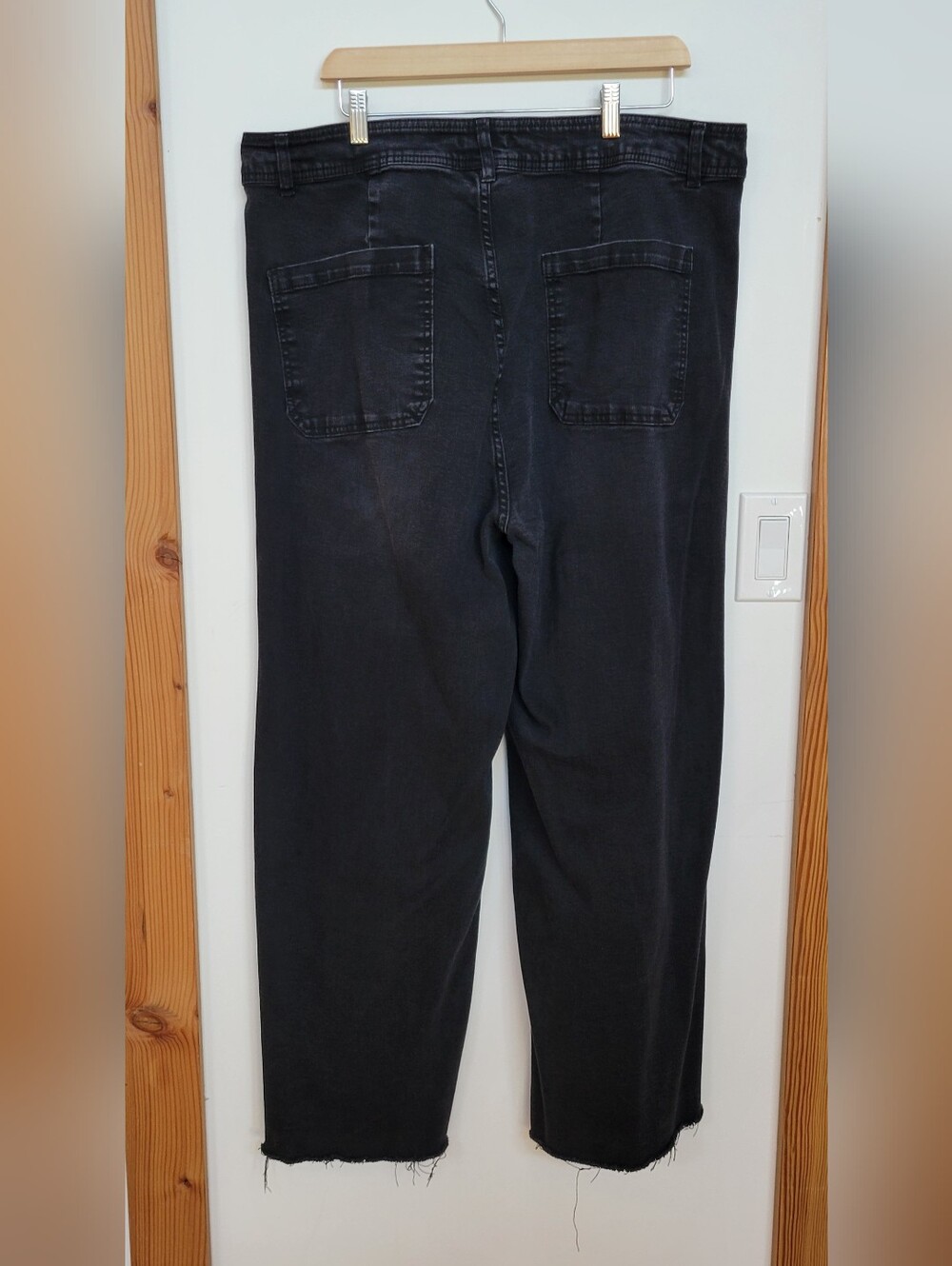 Oat New York Women's Wide Leg Jean With Frayed Hem - Picture 2 of 5